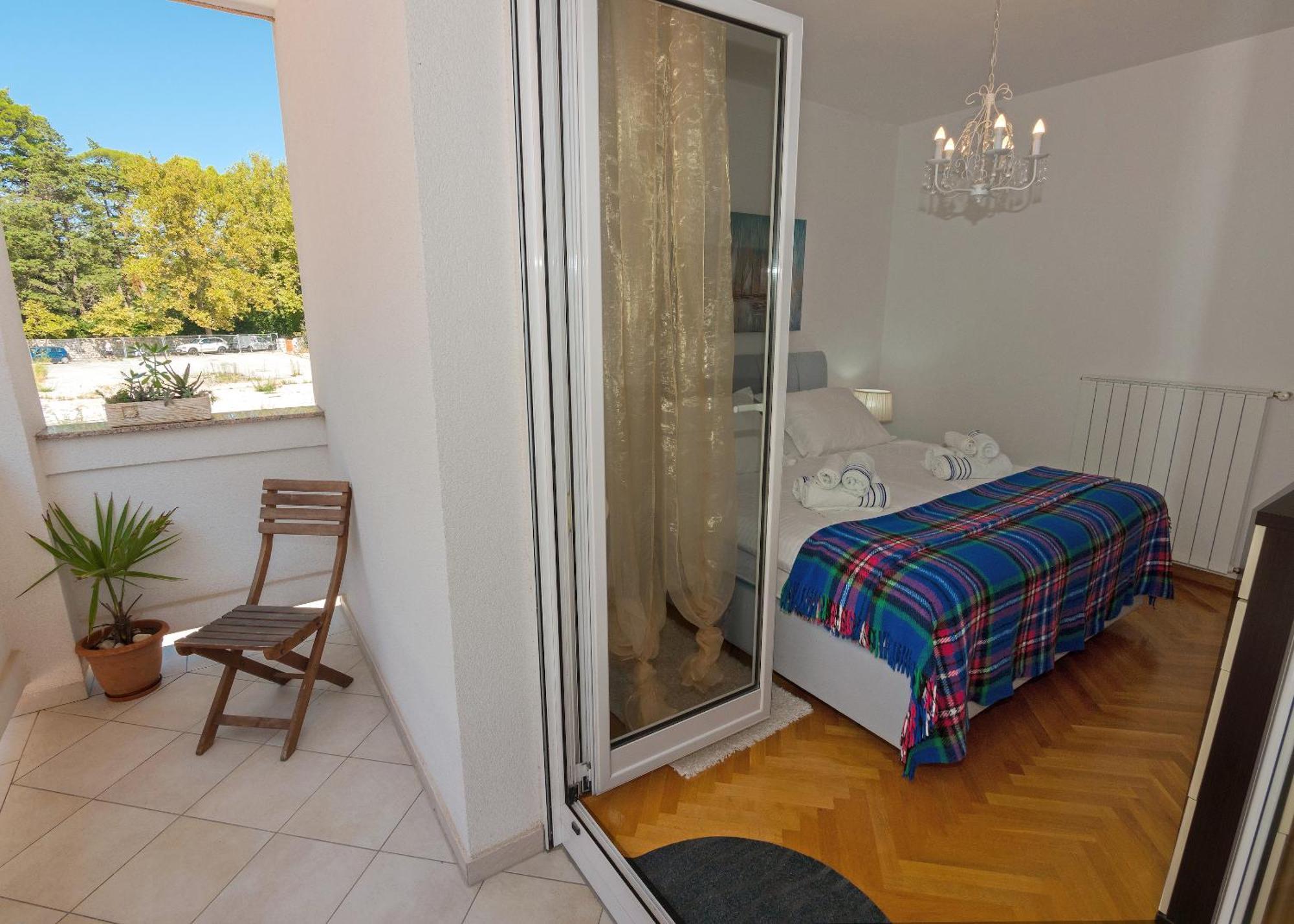 M. De Dominisa 5 Apartment Rab Town Exterior photo